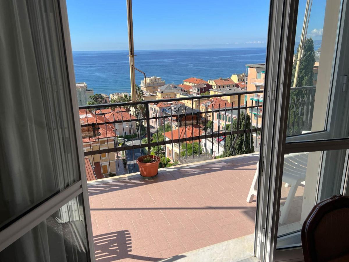 Grande Appartamento Vista Mare Varazze Exteriör bild