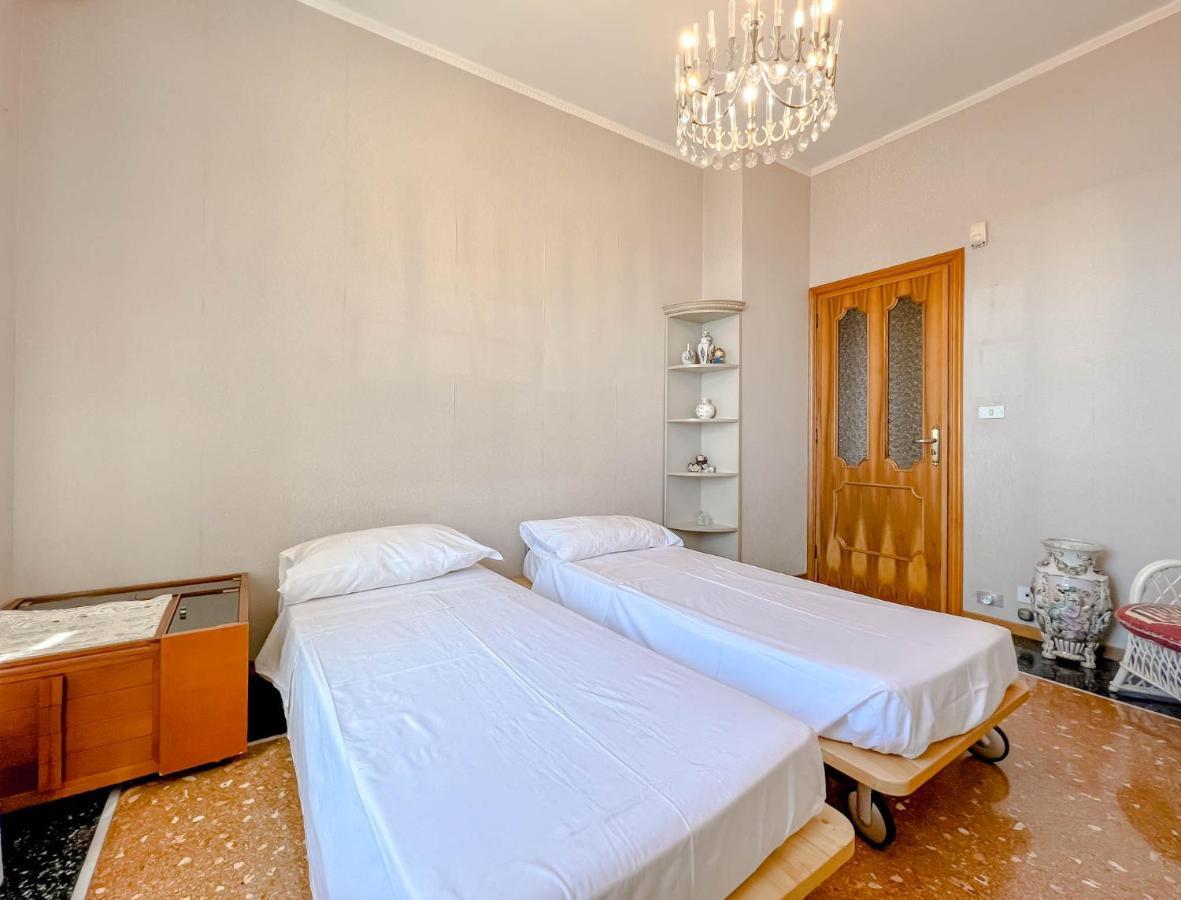 Grande Appartamento Vista Mare Varazze Exteriör bild