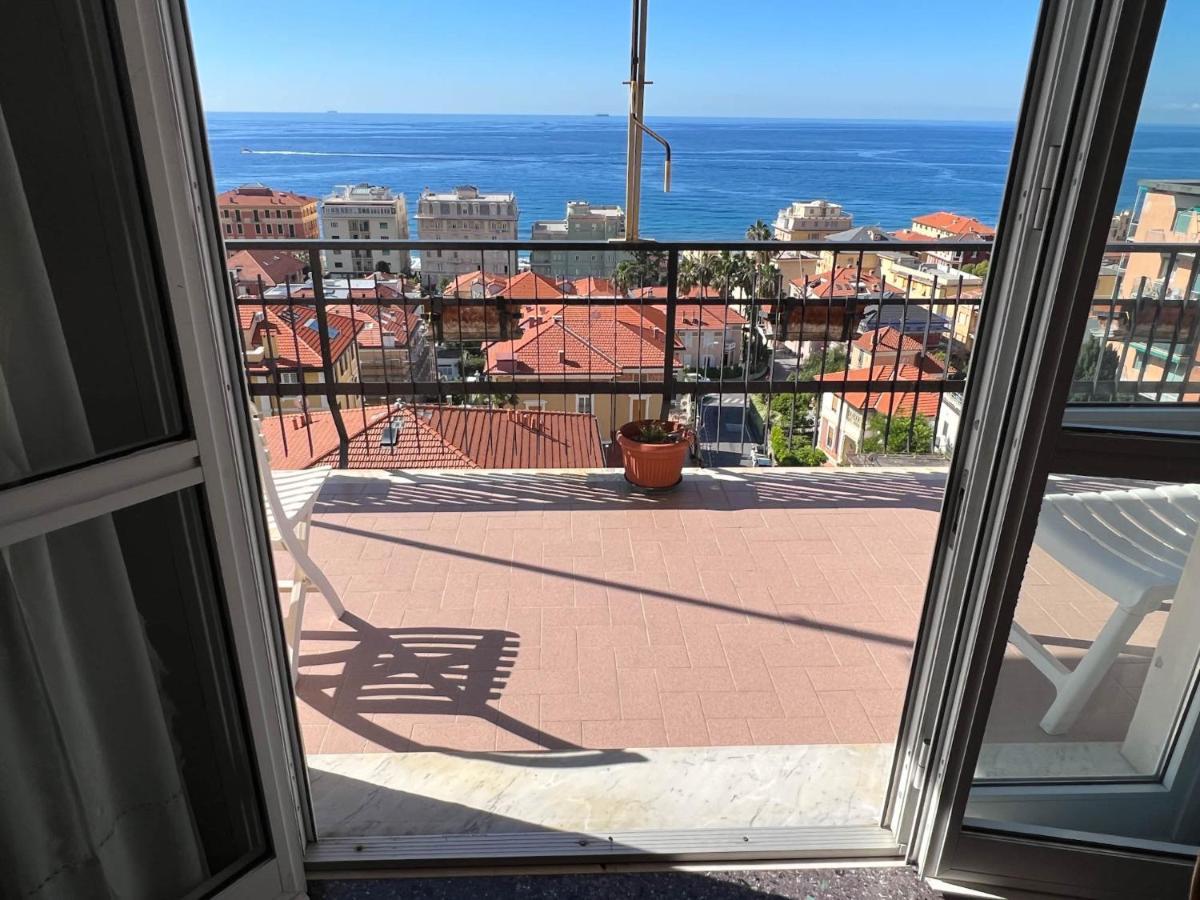 Grande Appartamento Vista Mare Varazze Exteriör bild